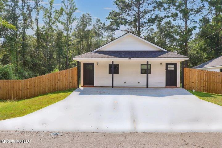 713 Cypress Lane Property Photo 1