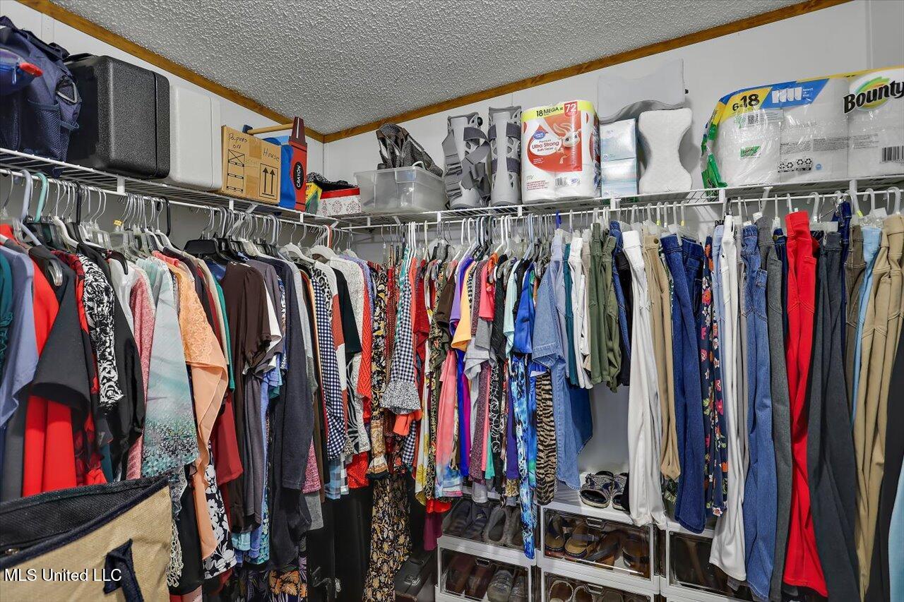 404 Southgate Drive Property Photo 20