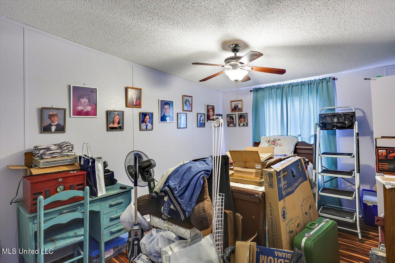 404 Southgate Drive Property Photo 23