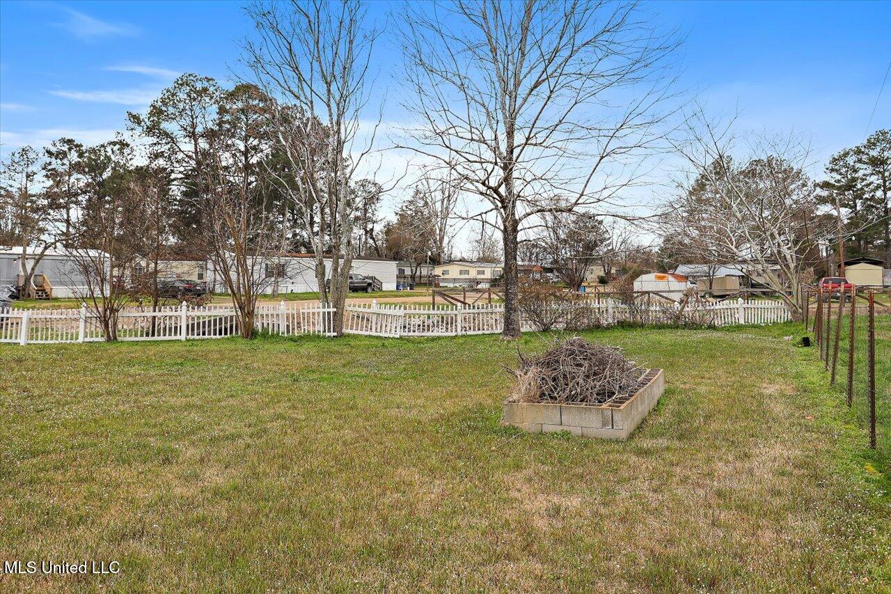 404 Southgate Drive Property Photo 27