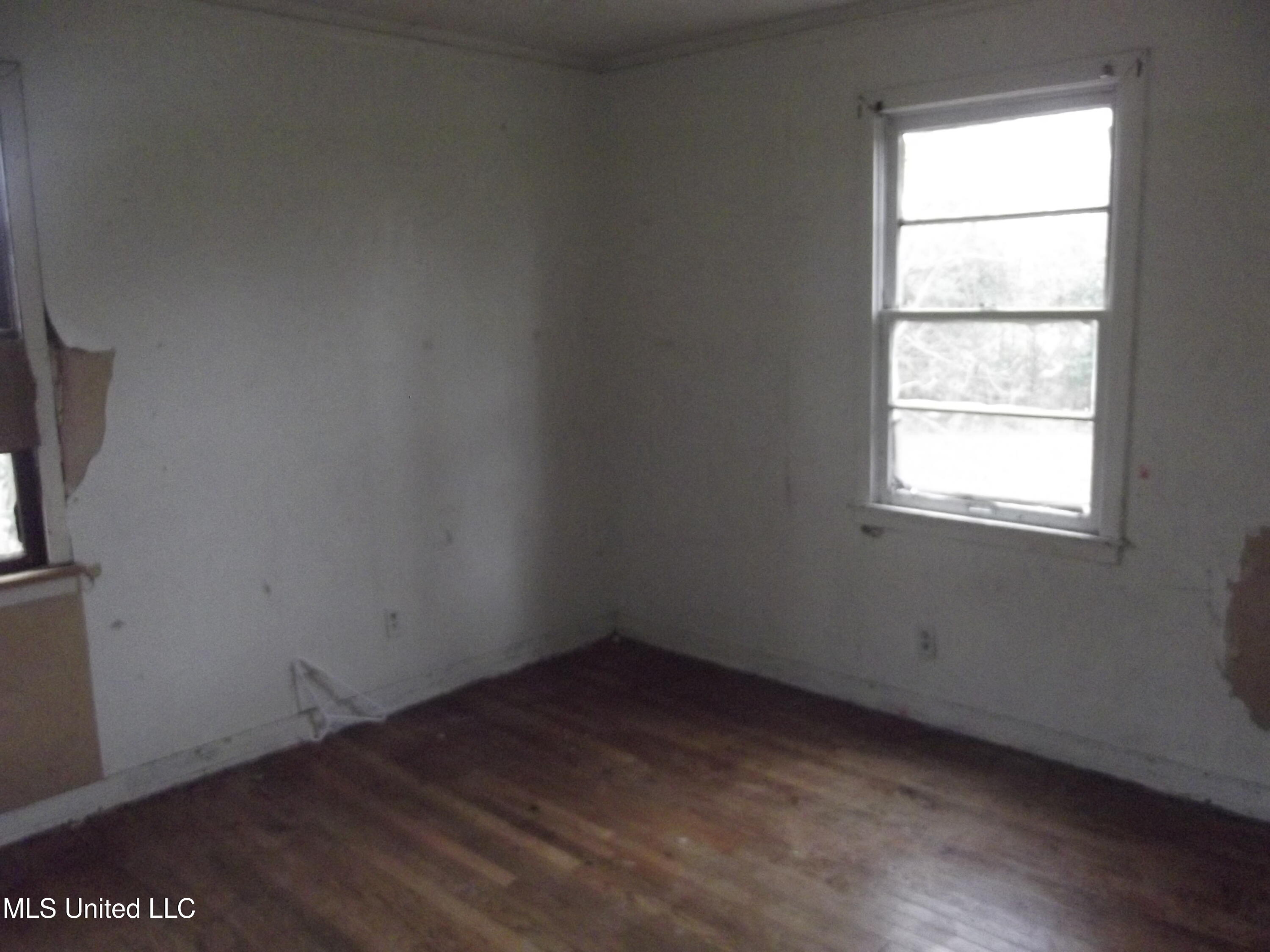 132 Mt Carmel Drive Property Photo 6