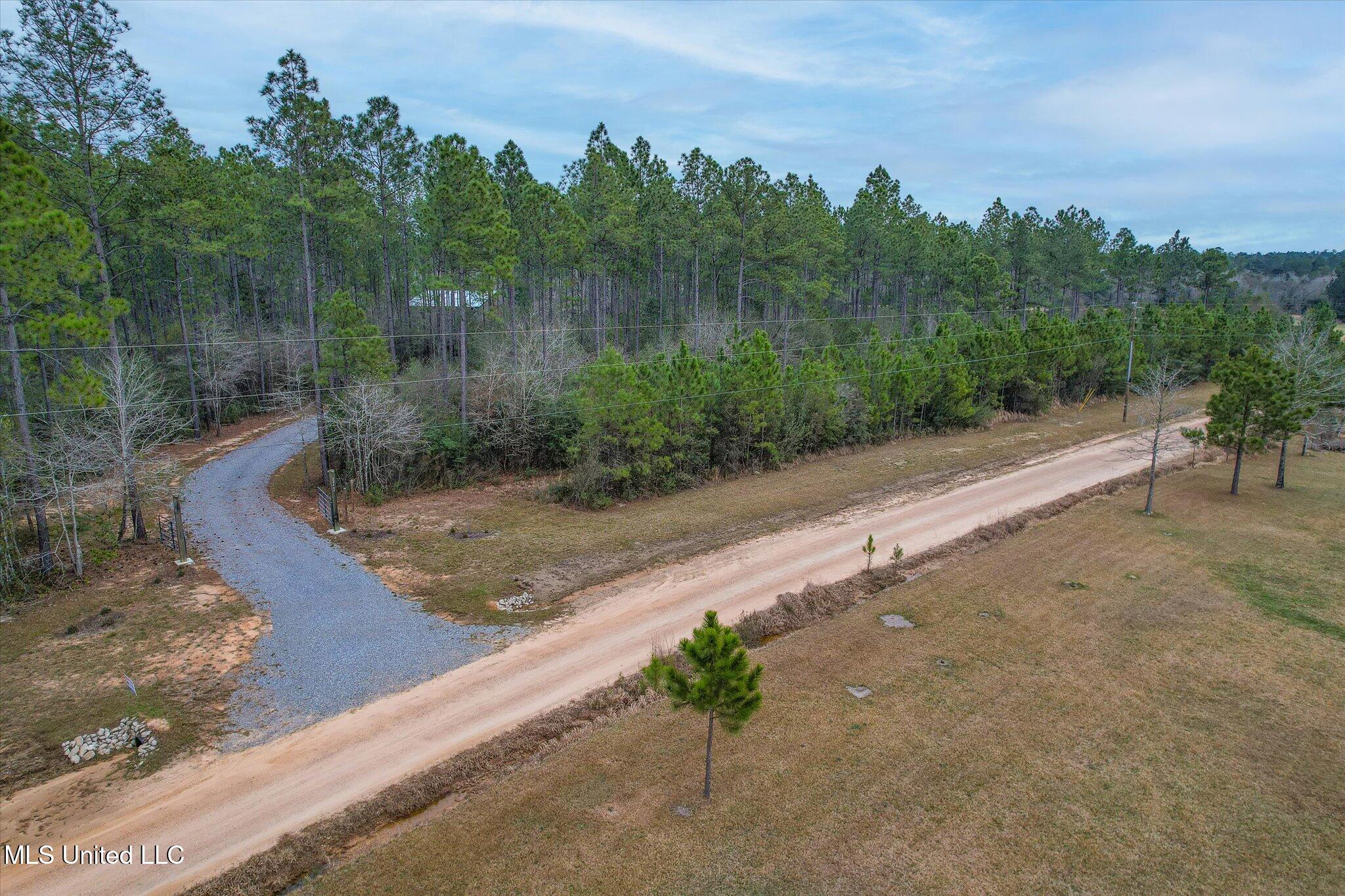 22445 Road 374 Property Photo 3