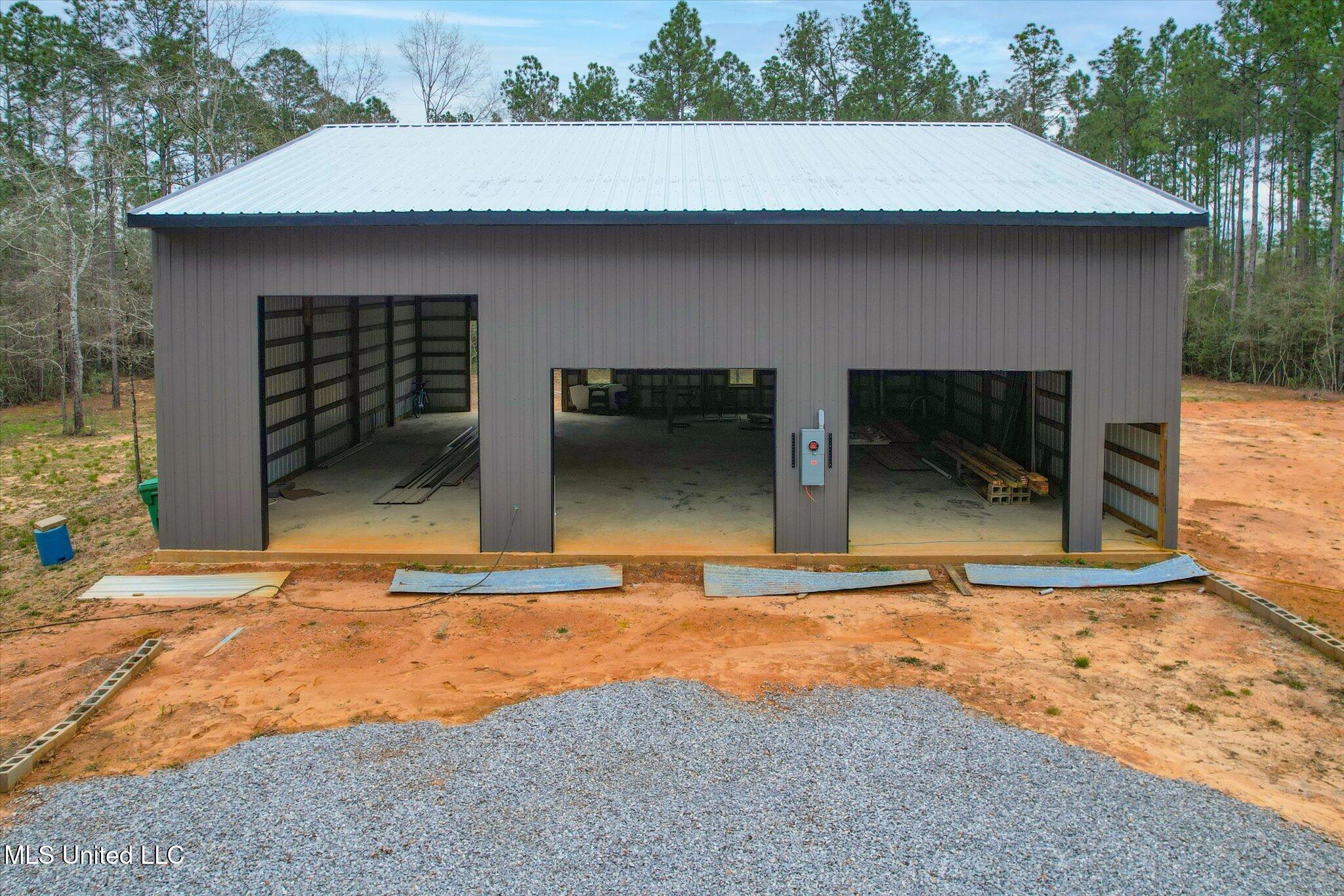 22445 Road 374 Property Photo 8