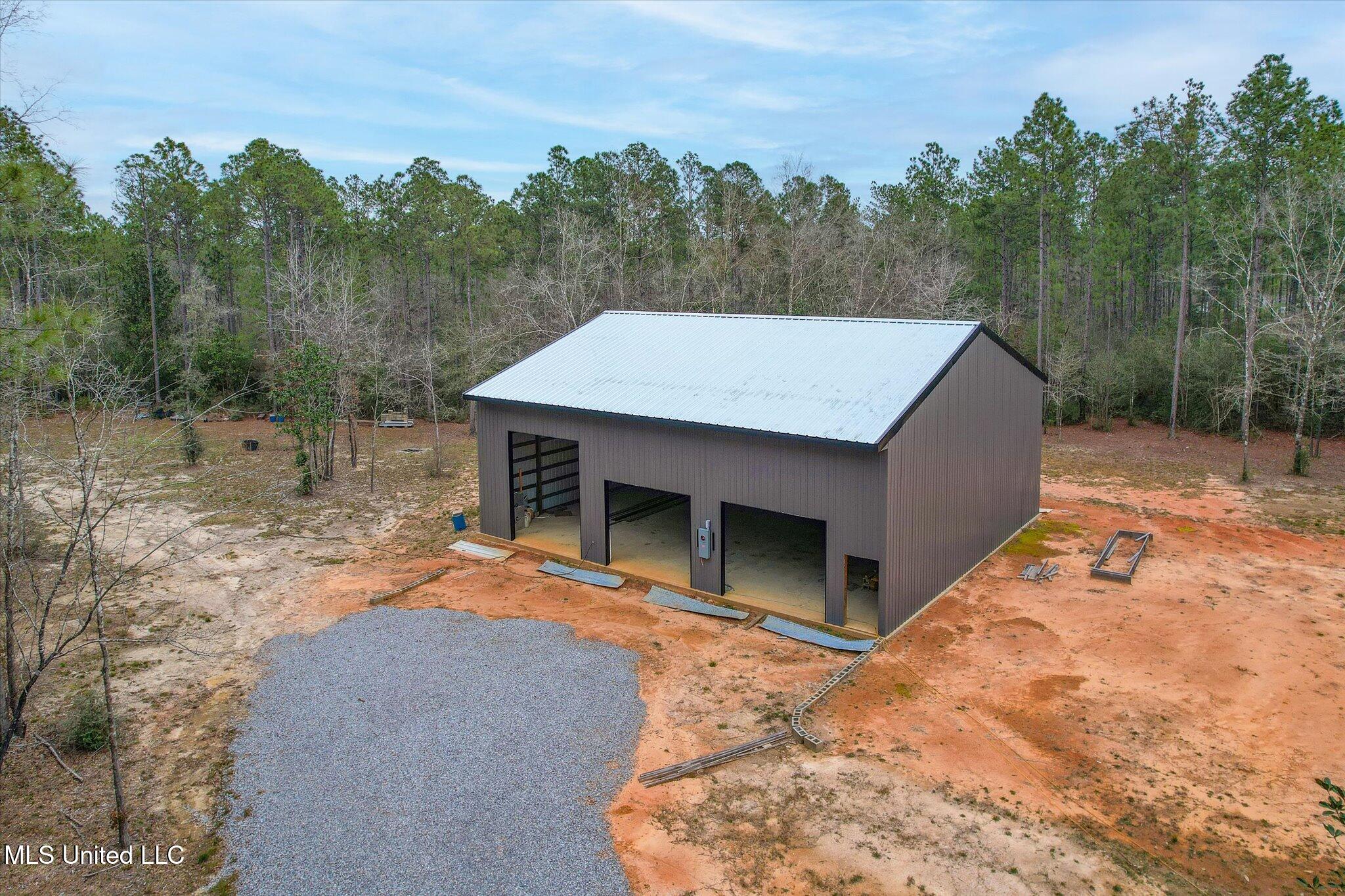 22445 Road 374 Property Photo 10