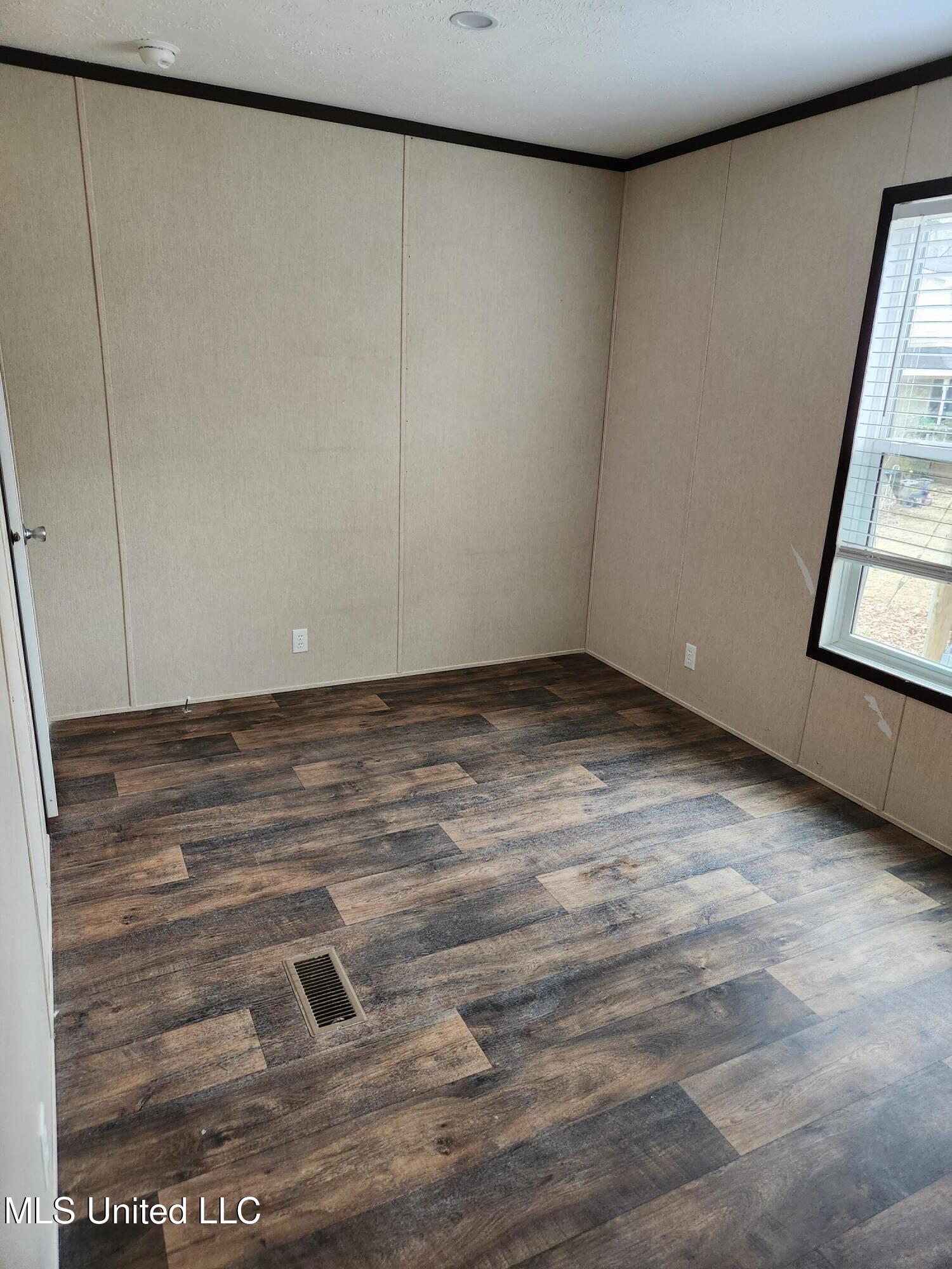 379 Maple Street Property Photo 10