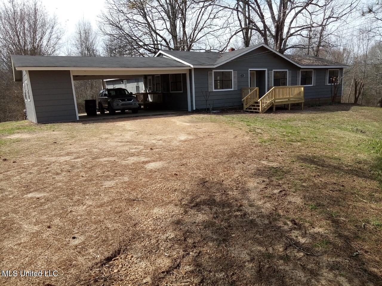 165 Christian College Road Property Photo 1
