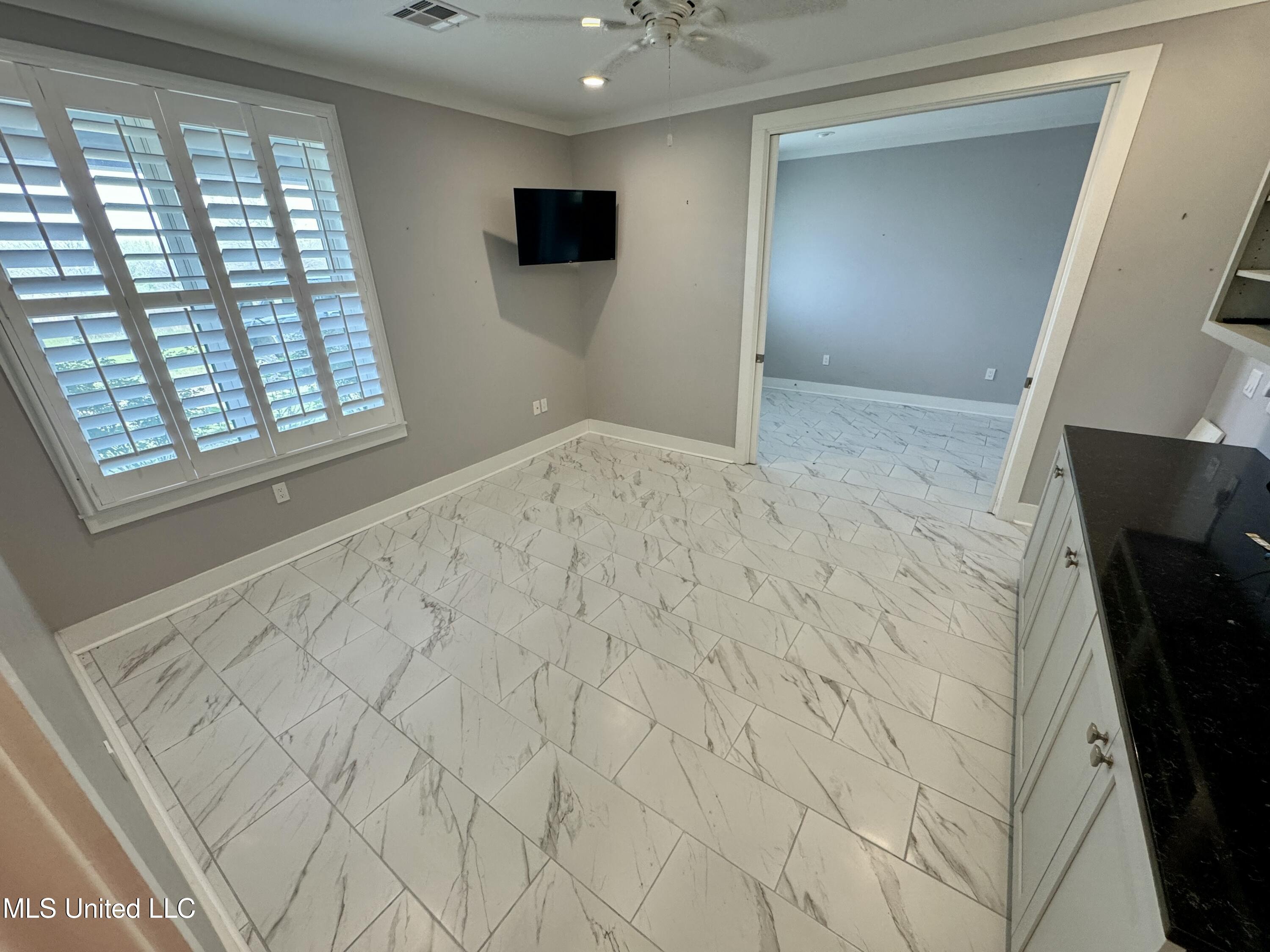 374 Fox Road Property Photo 5