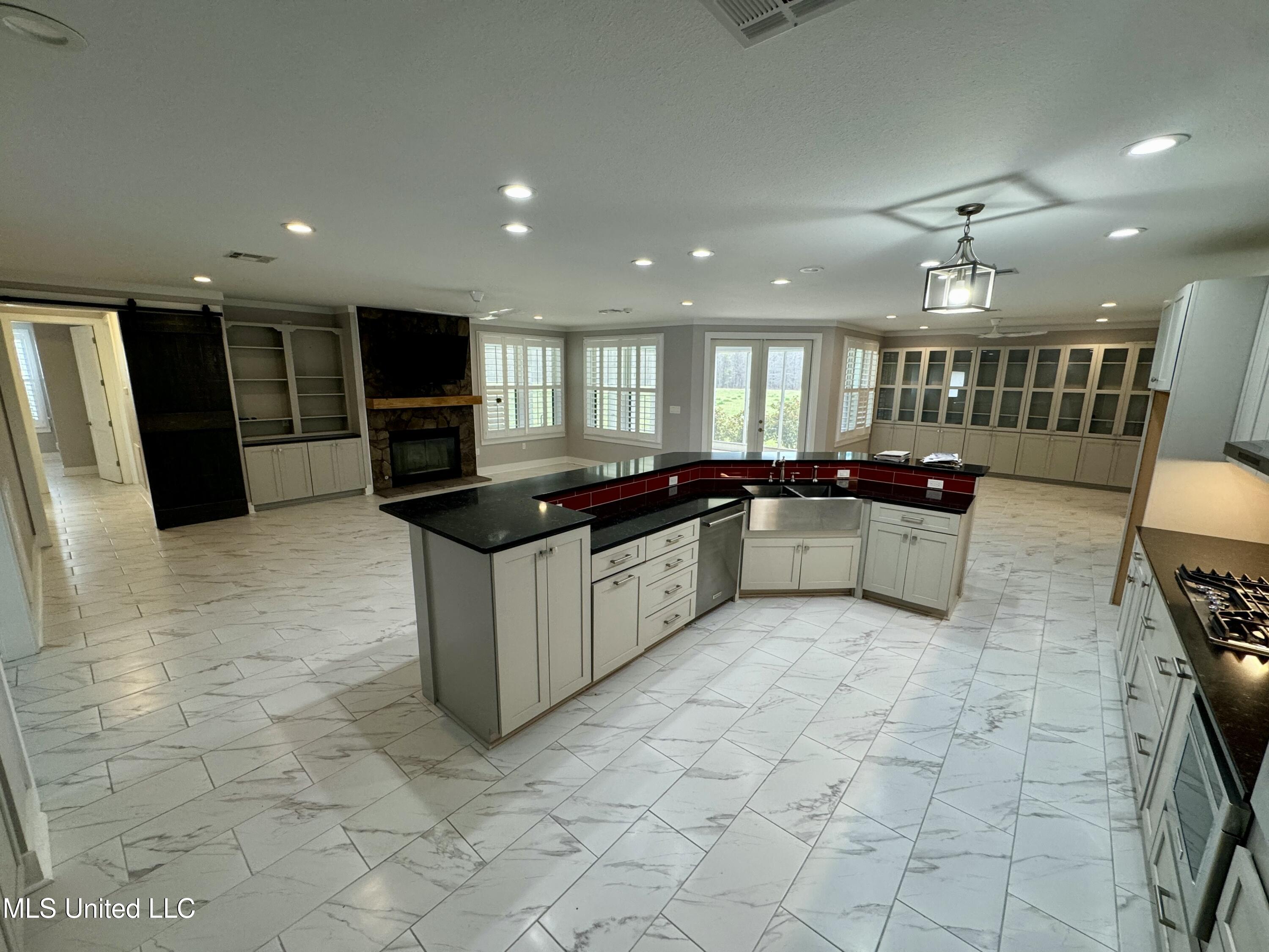 374 Fox Road Property Photo 11