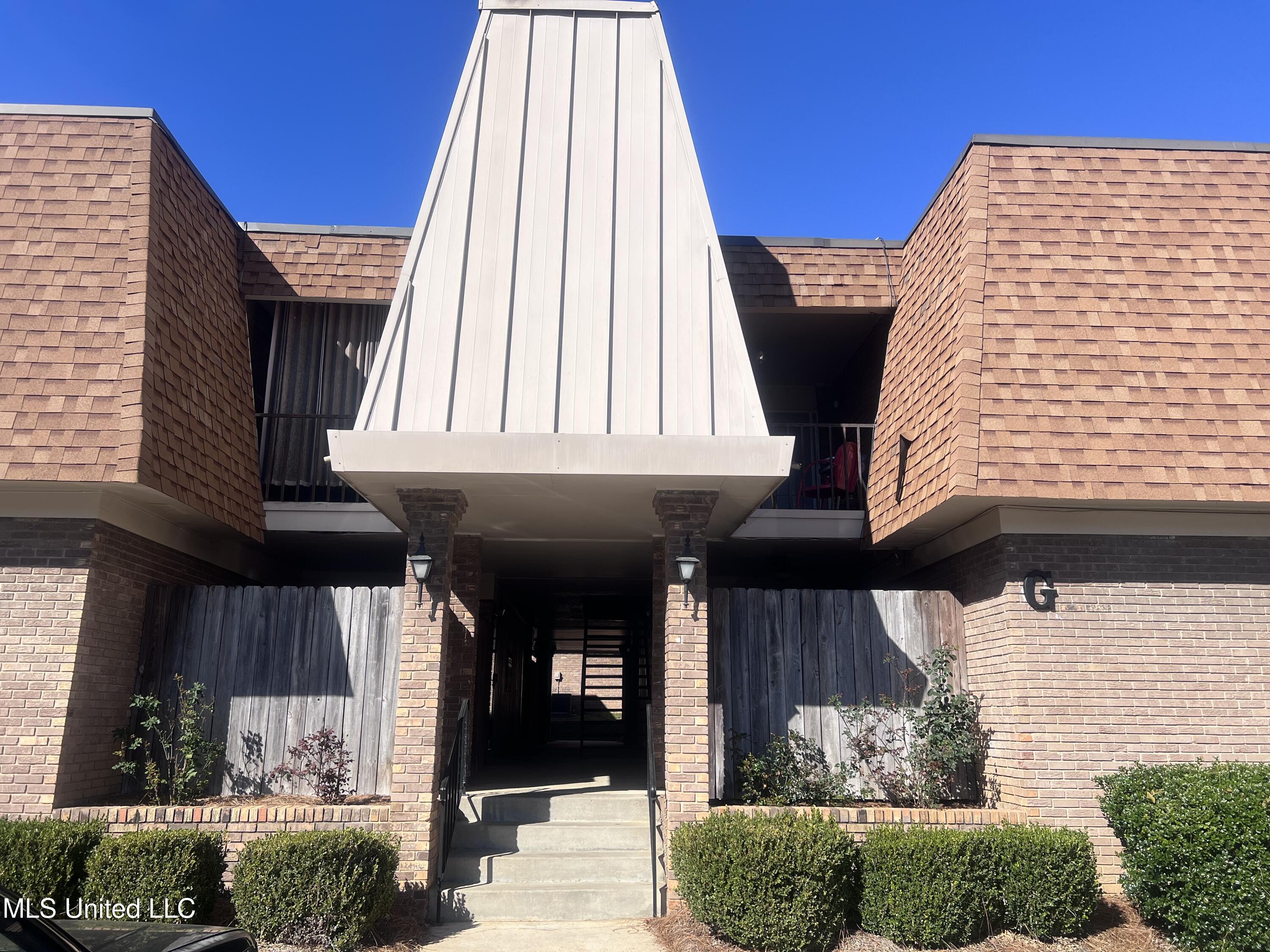 5155 Wayneland Drive Property Photo 1