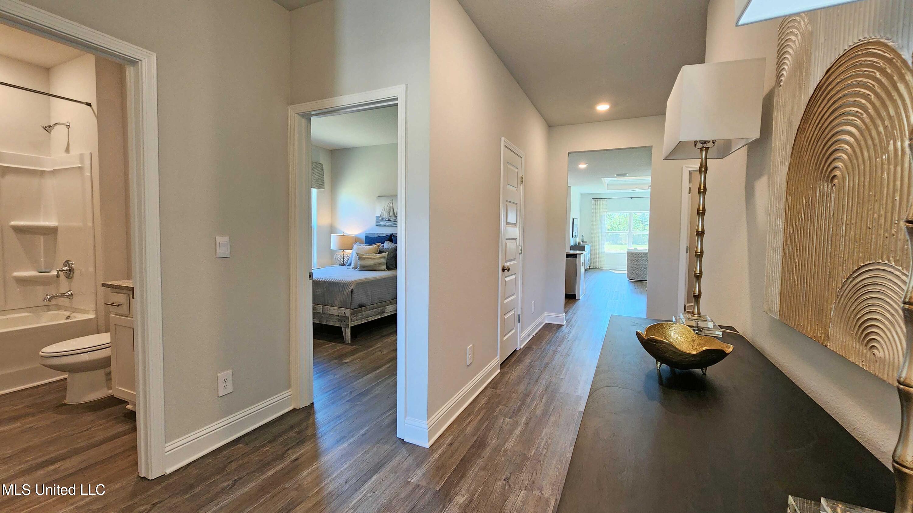 430 Piney Drive Property Photo 4