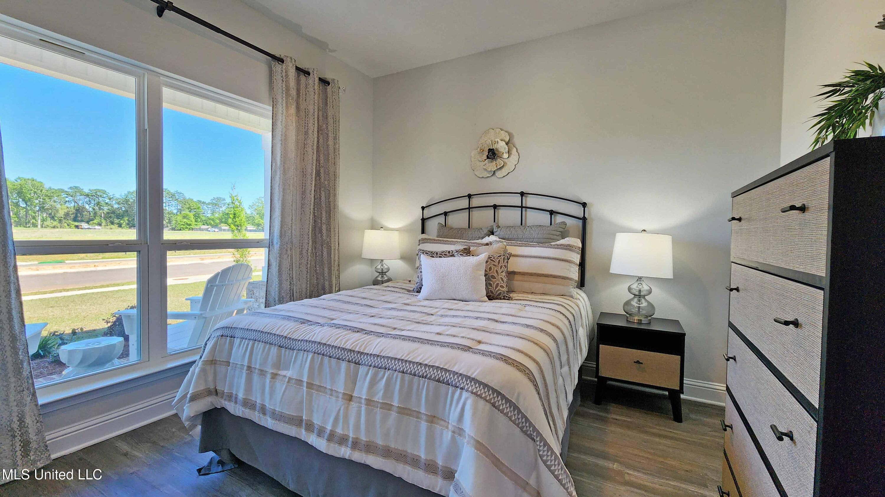 430 Piney Drive Property Photo 5