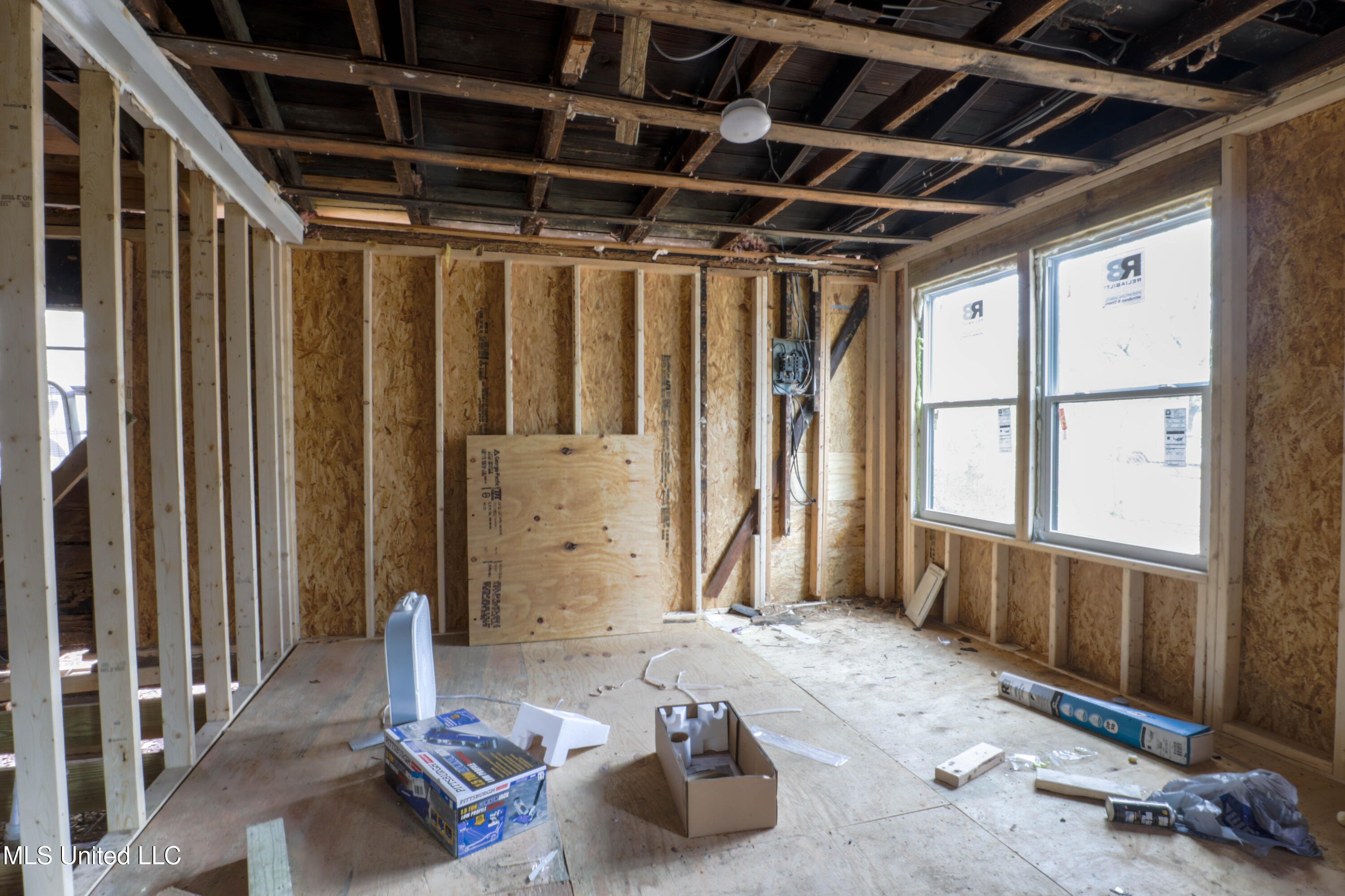 610 Nw 9th Avenue Property Photo 5