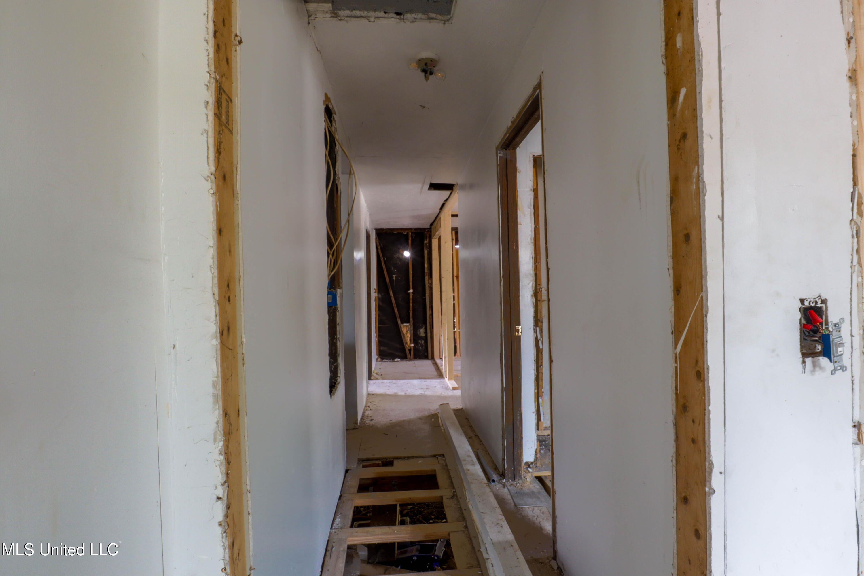 610 Nw 9th Avenue Property Photo 6