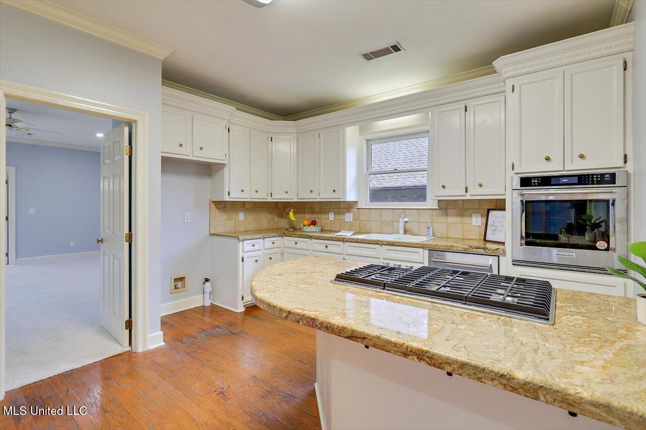 122 Sugaloch Cove Property Photo 8