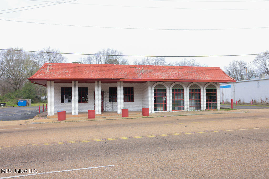 1439 University Boulevard Property Photo 1