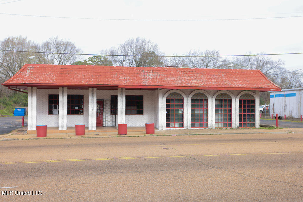 1439 University Boulevard Property Photo 2