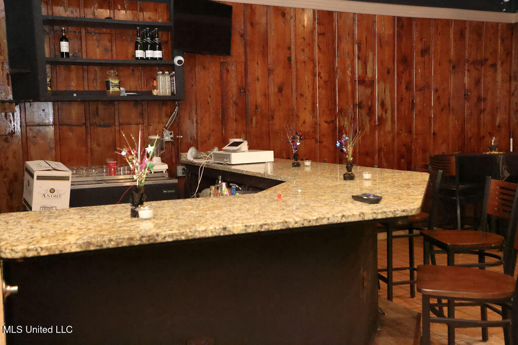 1439 University Boulevard Property Photo 16