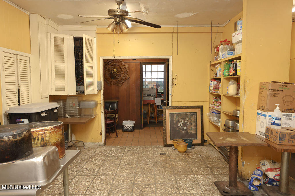 1439 University Boulevard Property Photo 17