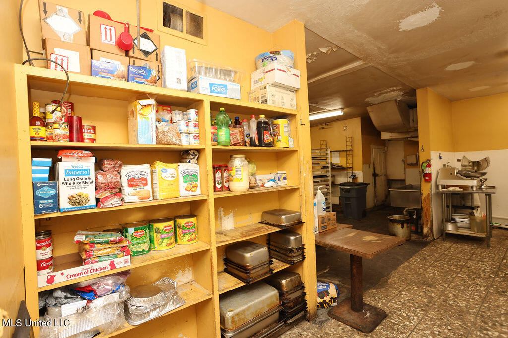 1439 University Boulevard Property Photo 19