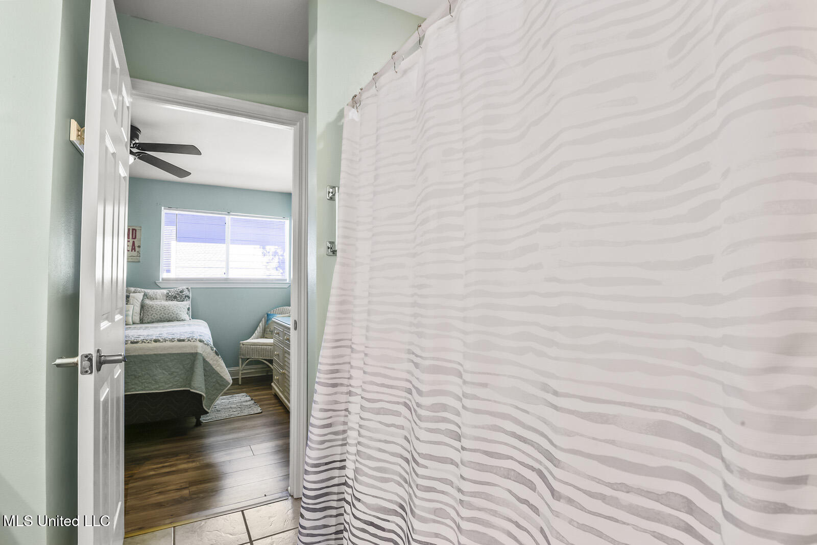 1664 Beach Boulevard Property Photo 11