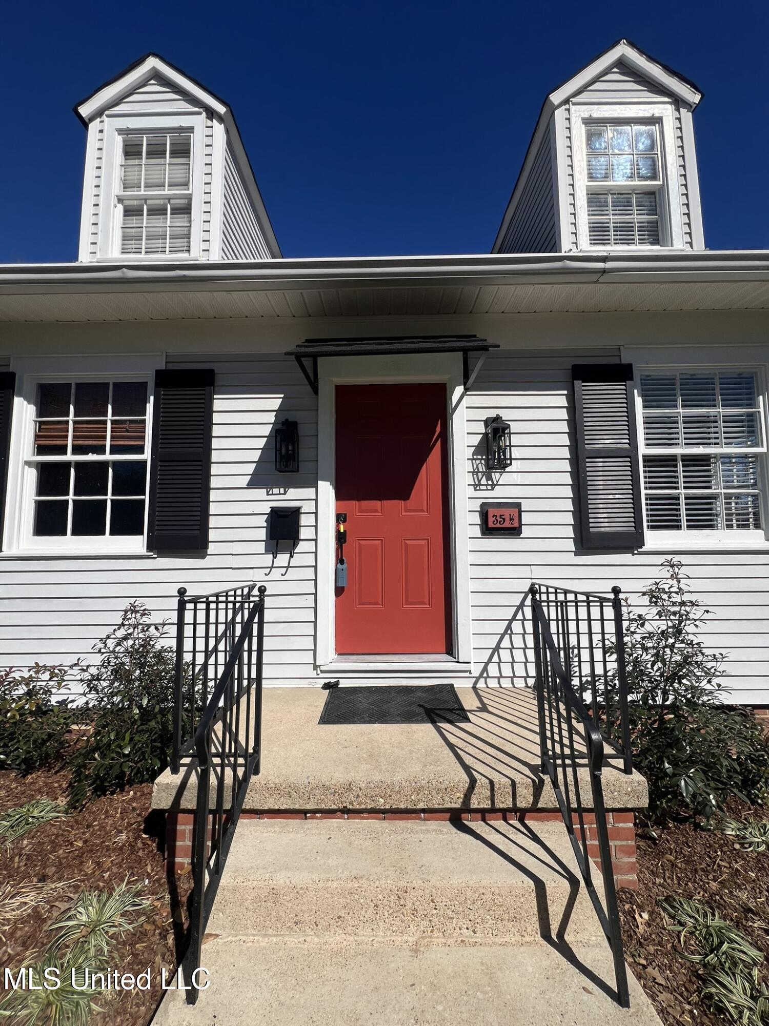 35 1/2 Homochitto Street Property Photo 54