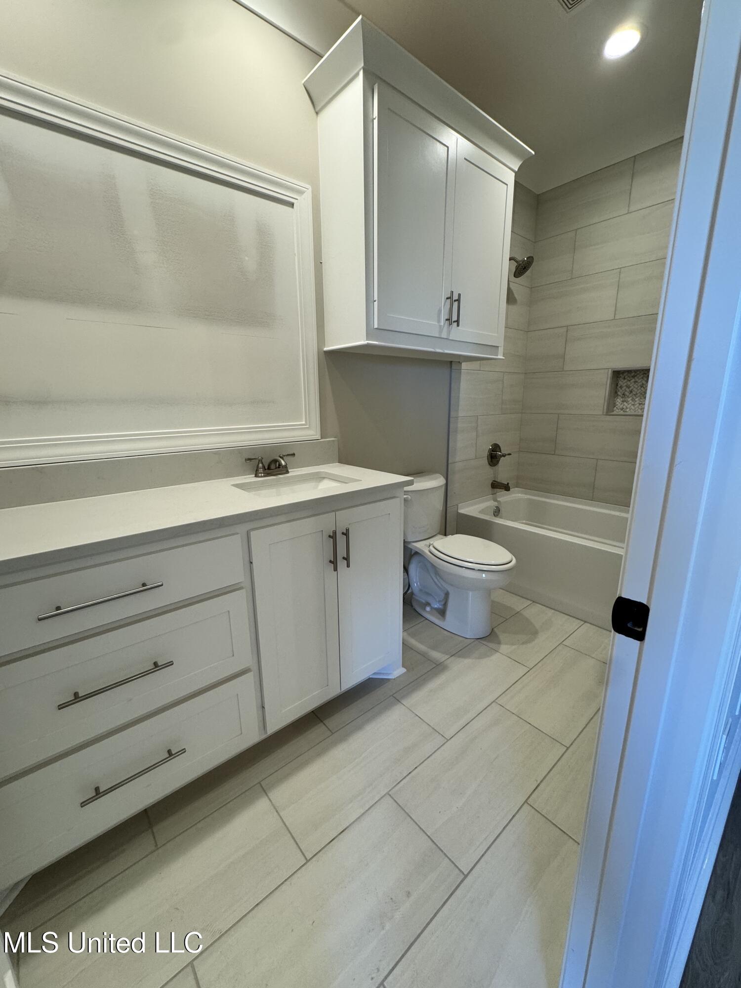 115 Southern Oak Way Property Photo 7