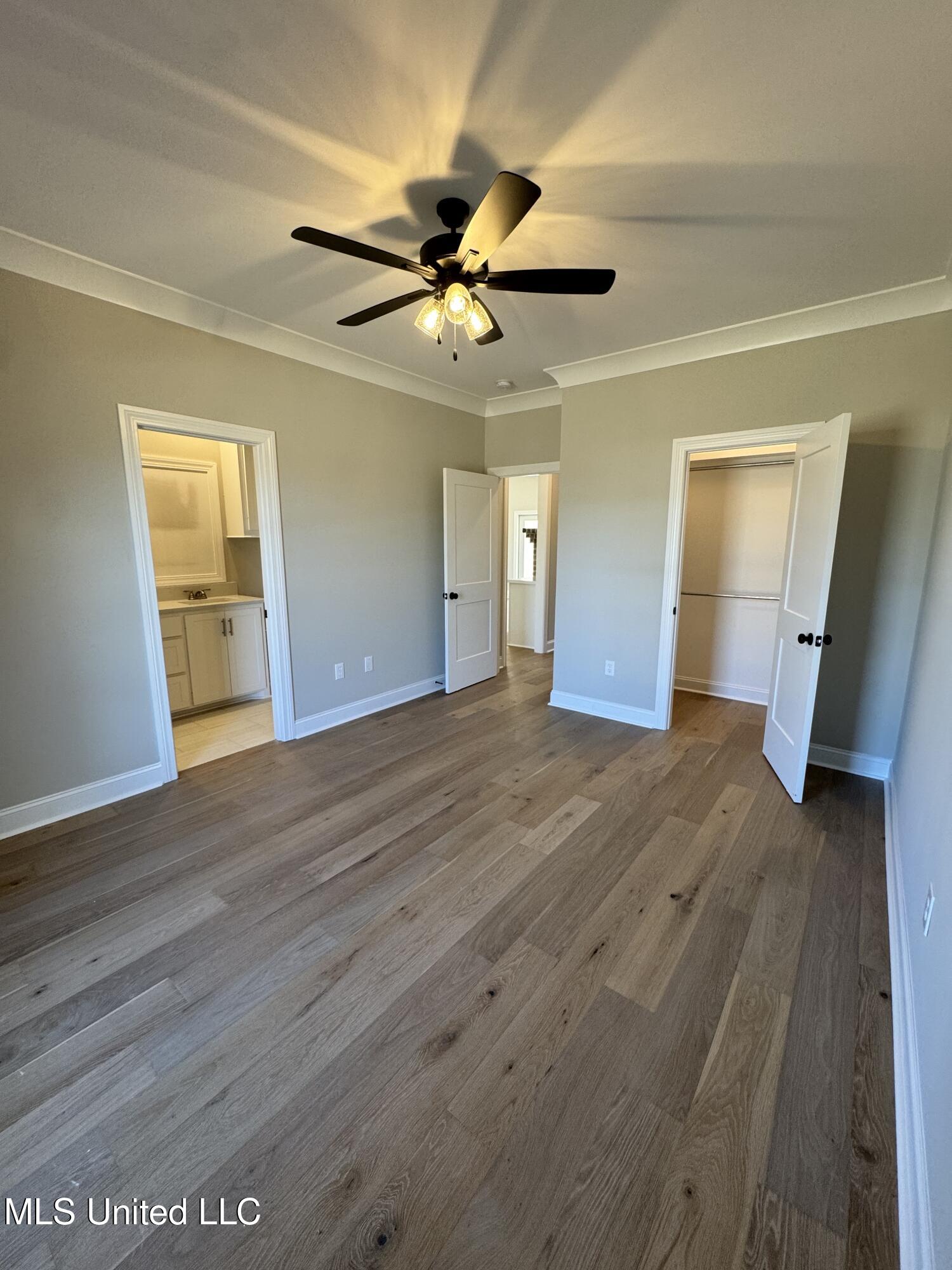 115 Southern Oak Way Property Photo 8