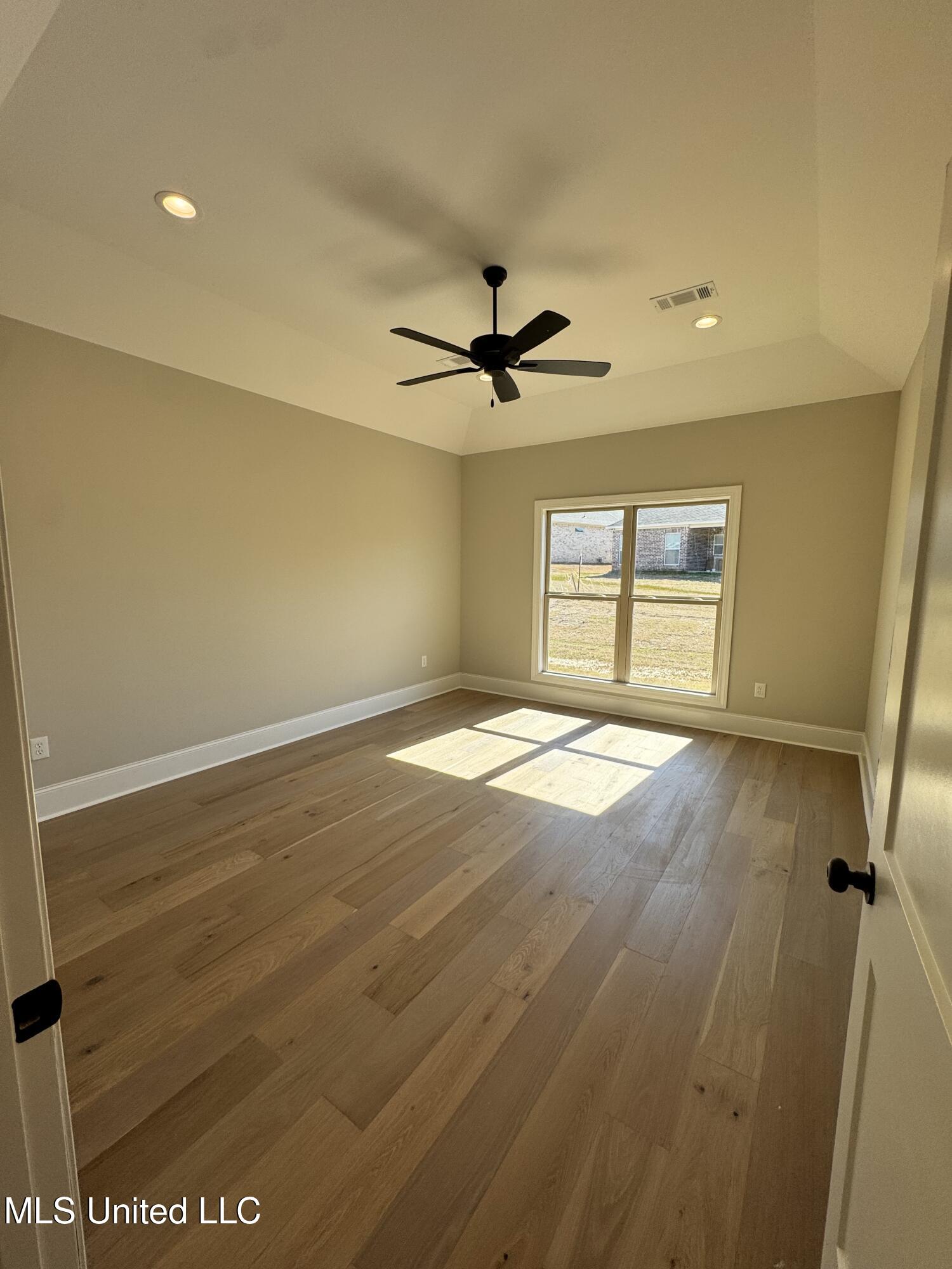 115 Southern Oak Way Property Photo 21