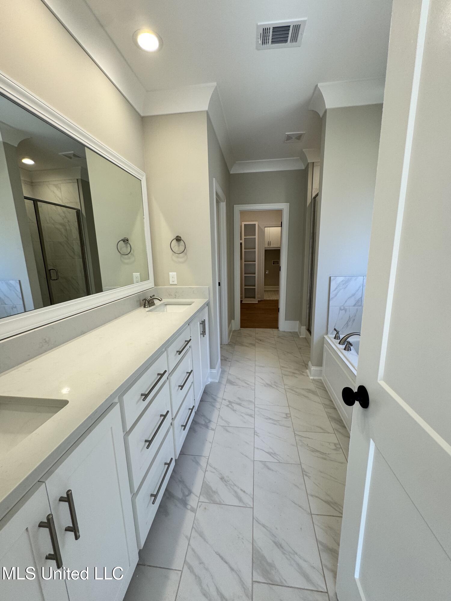 115 Southern Oak Way Property Photo 23