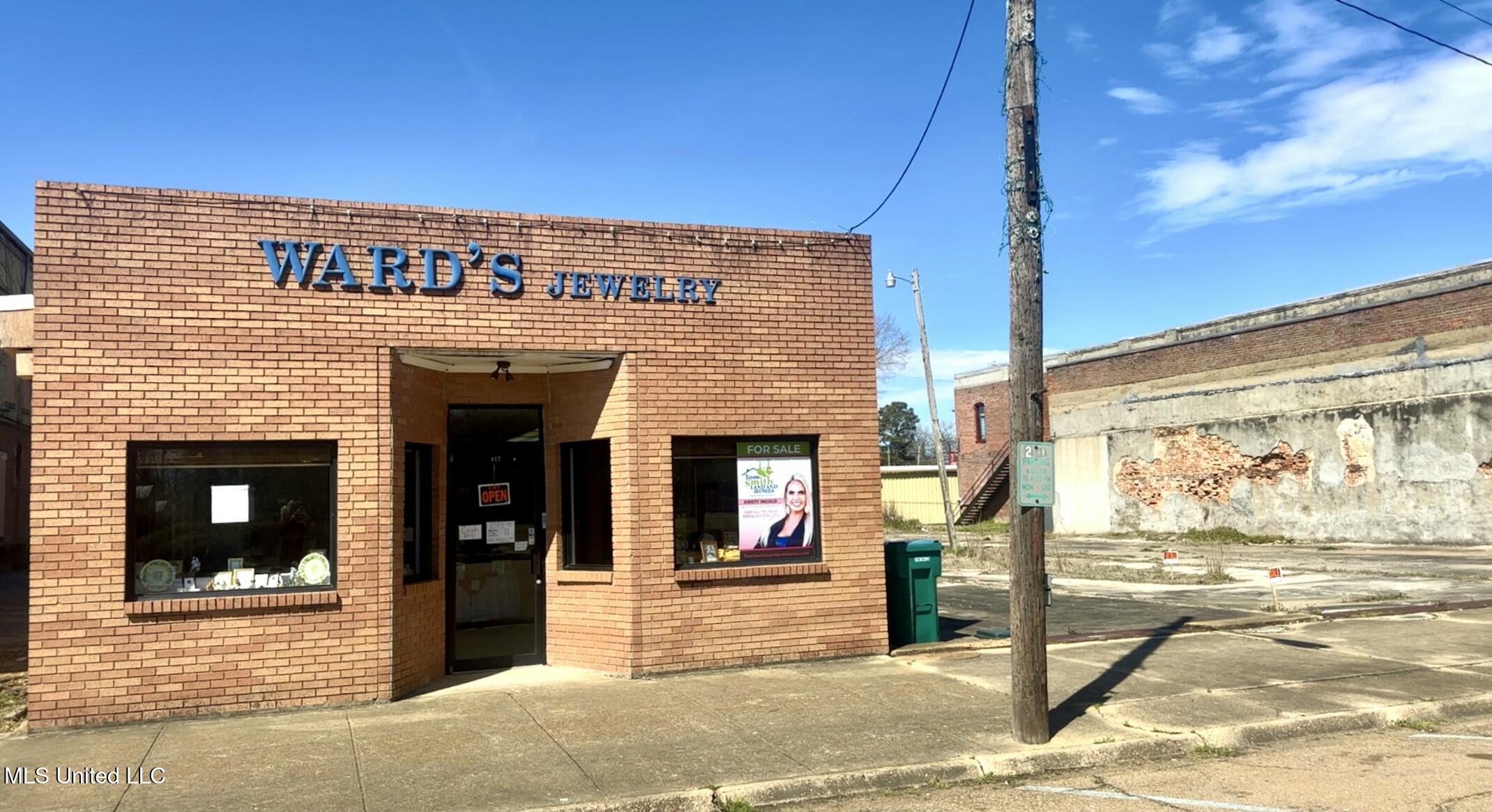 417 N Depot Street Property Photo 1
