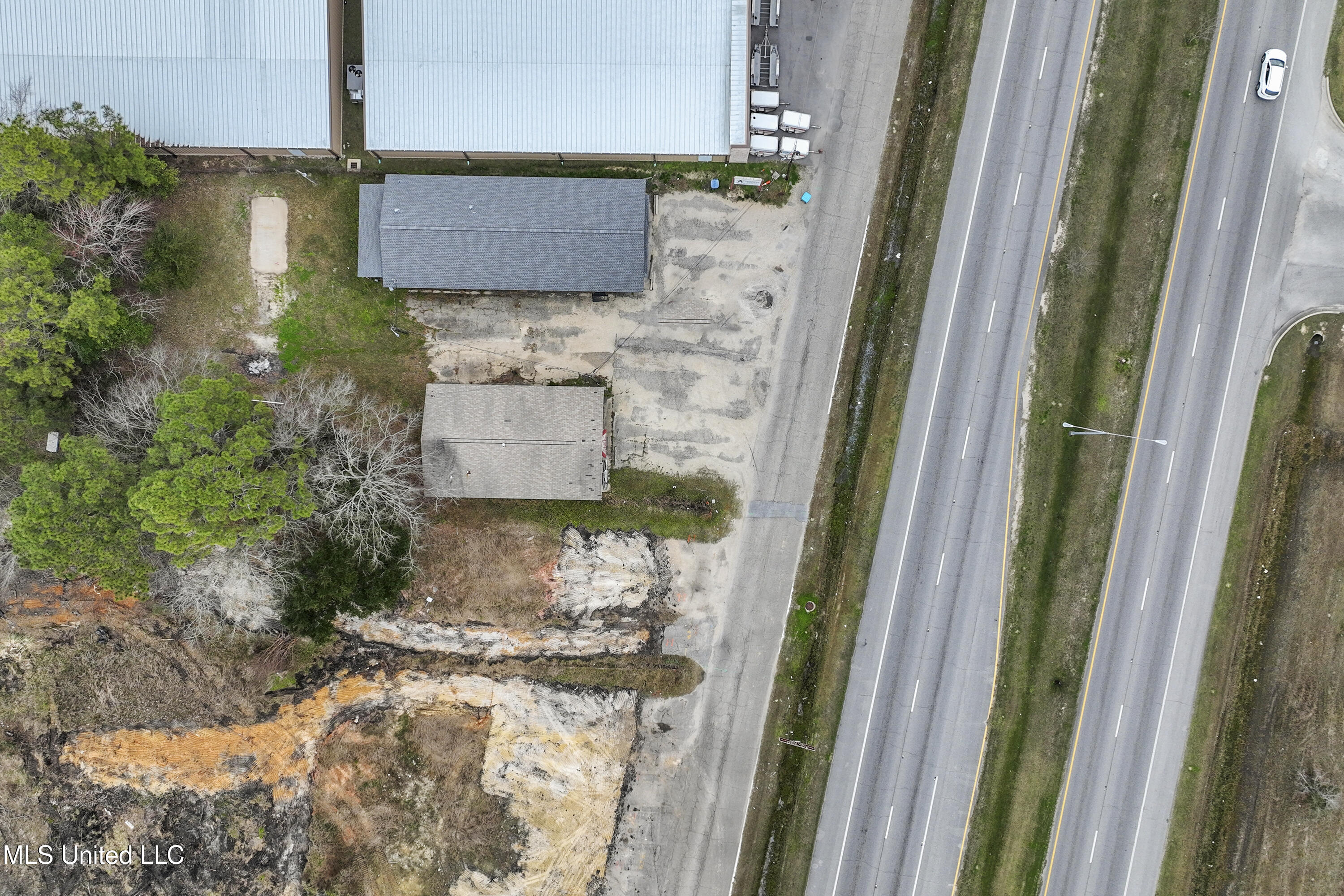 3433 Bienville Boulevard Property Photo 4