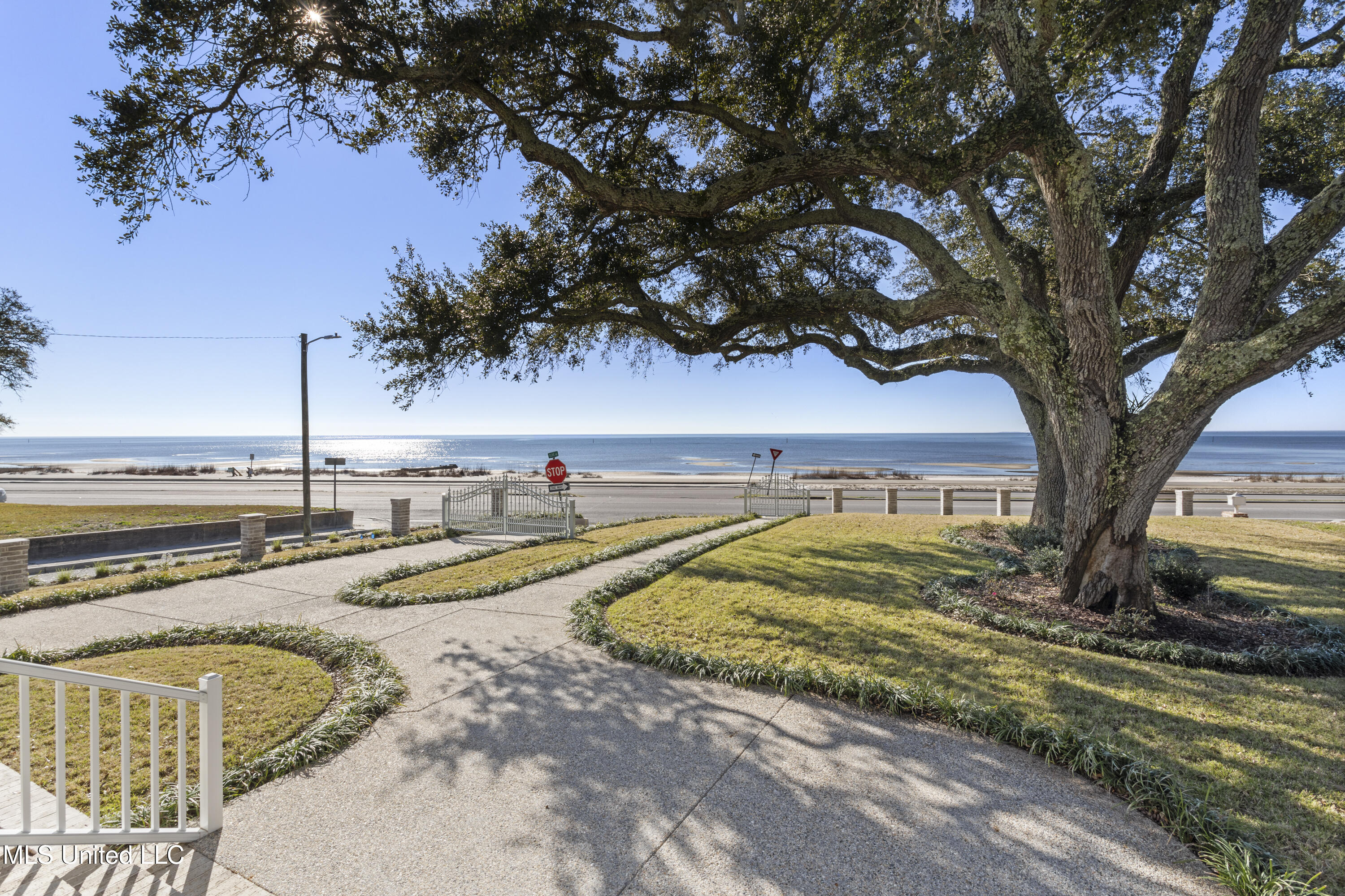 1507 Olive Avenue Property Photo 5