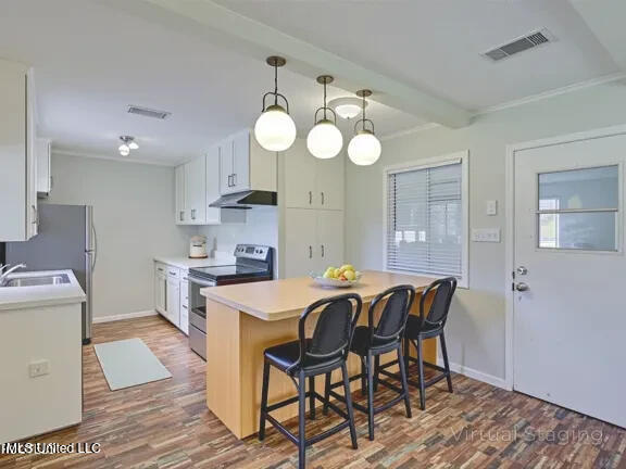 126 Mayfair Drive Property Photo 4