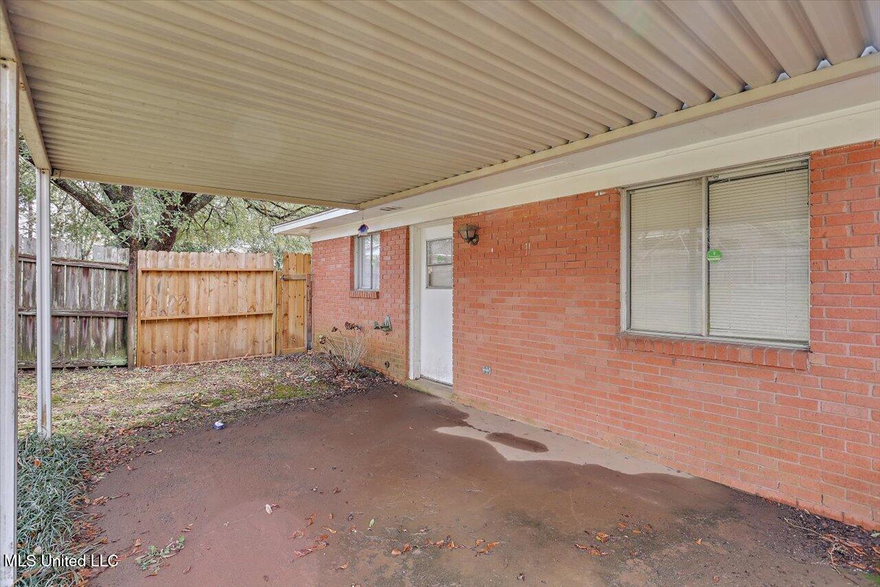 126 Mayfair Drive Property Photo 30