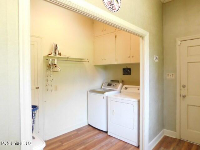 125 Riverside Street Property Photo 5