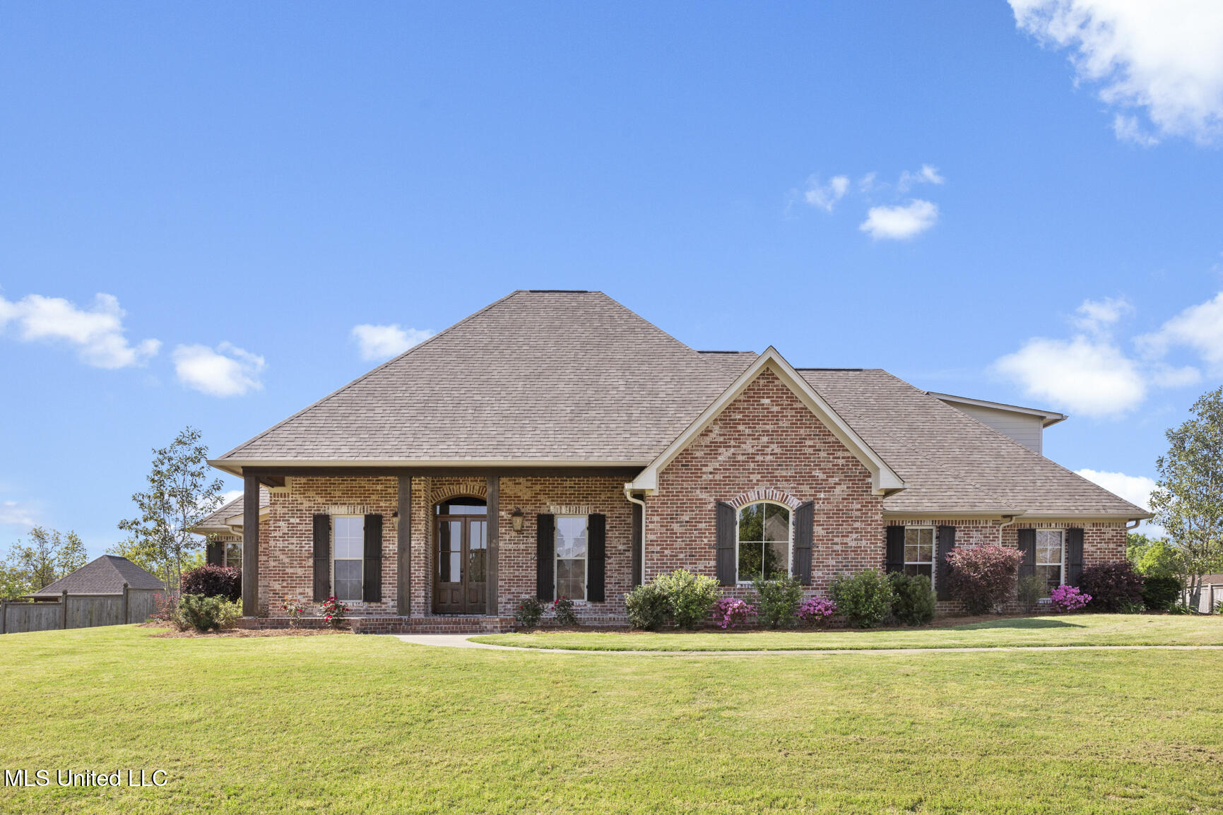 127 Bonne Vie Drive Property Photo 1