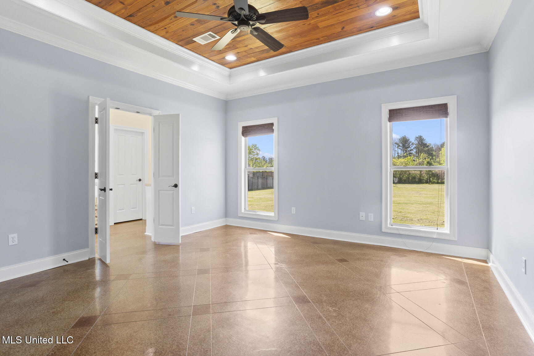 127 Bonne Vie Drive Property Photo 24