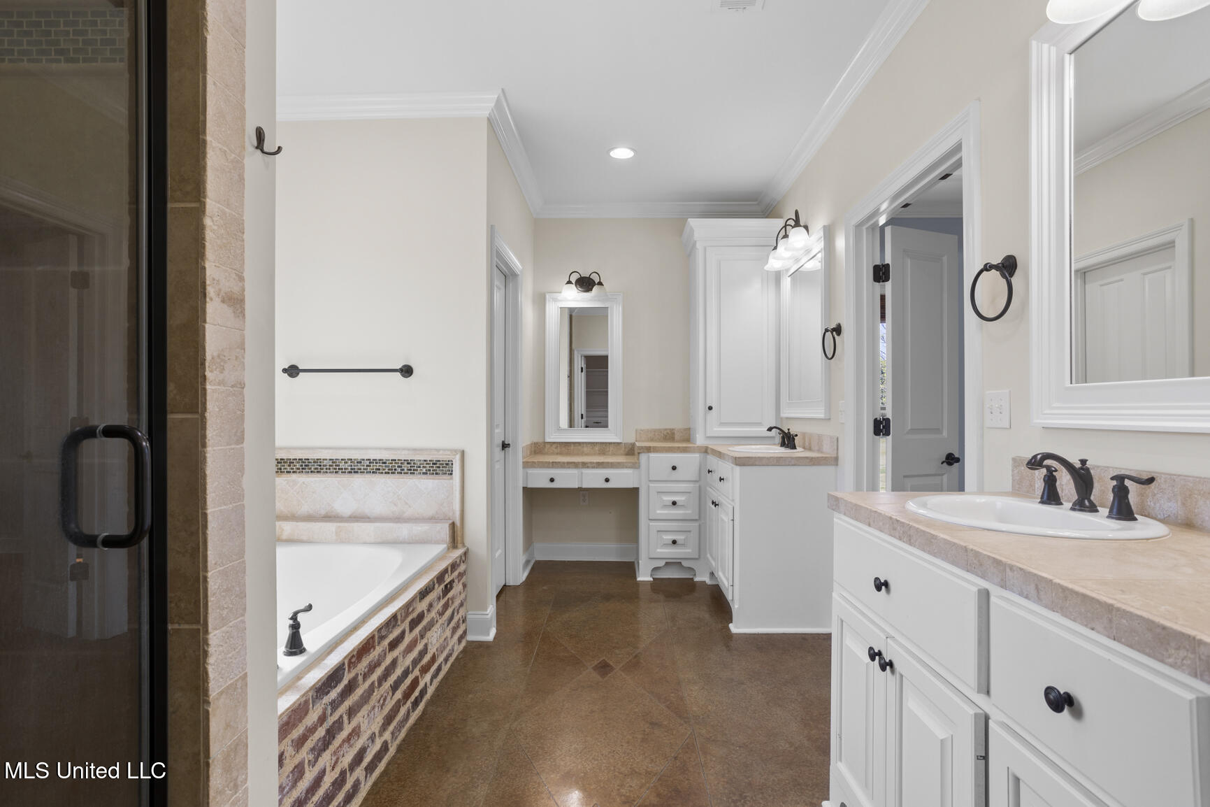 127 Bonne Vie Drive Property Photo 26