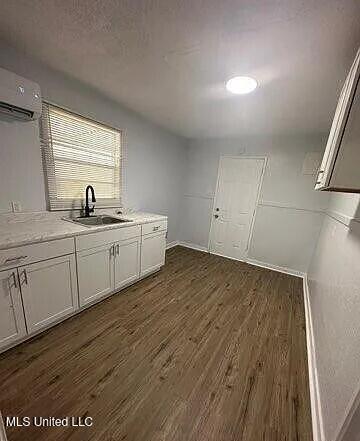 3080 Woodview Drive Property Photo 2