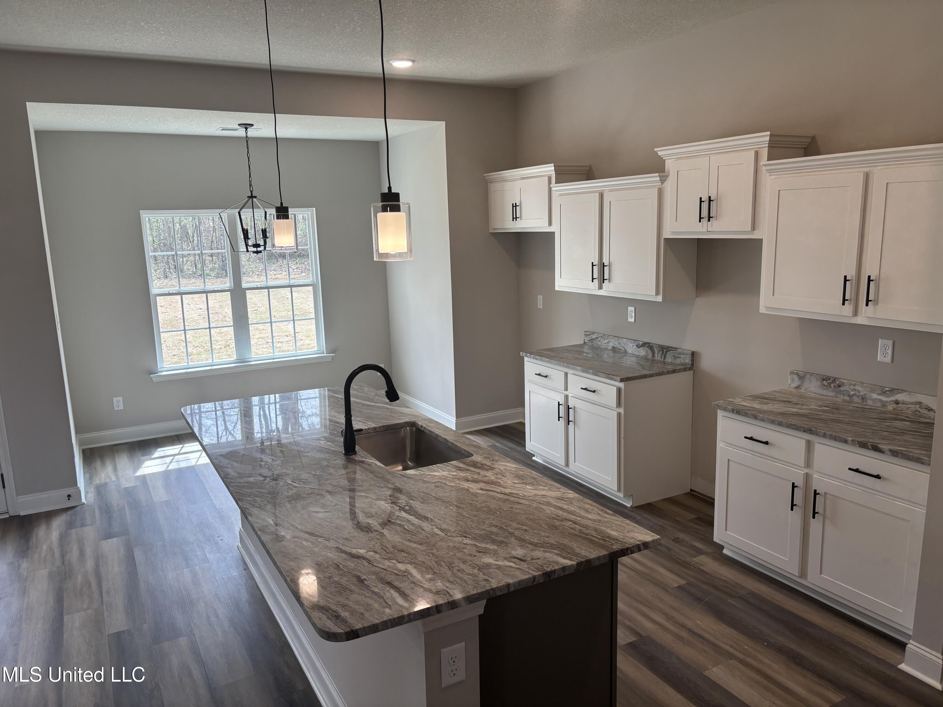 939 Buttermilk Drive Property Photo 7