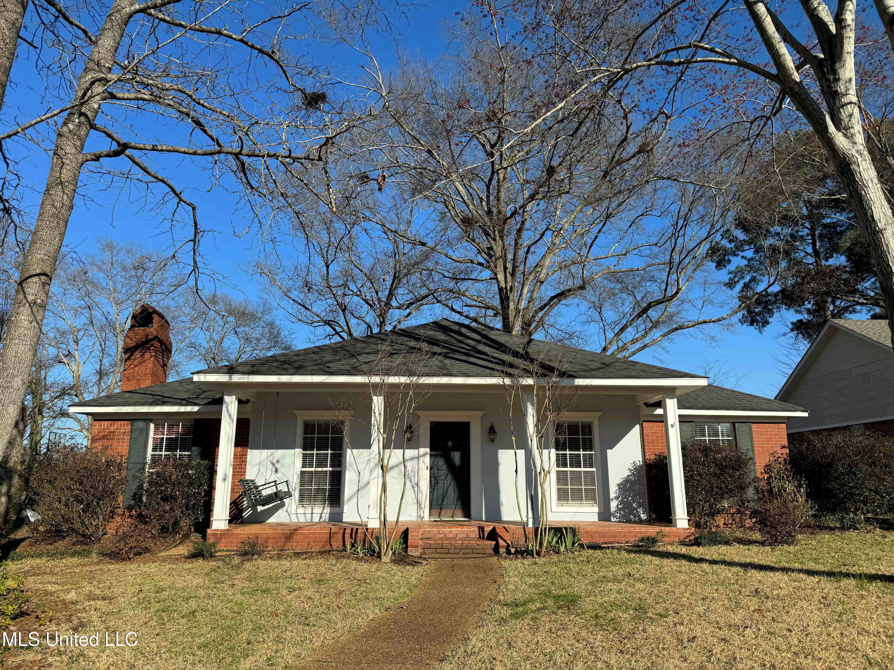 114 Timbercrest Drive Property Photo