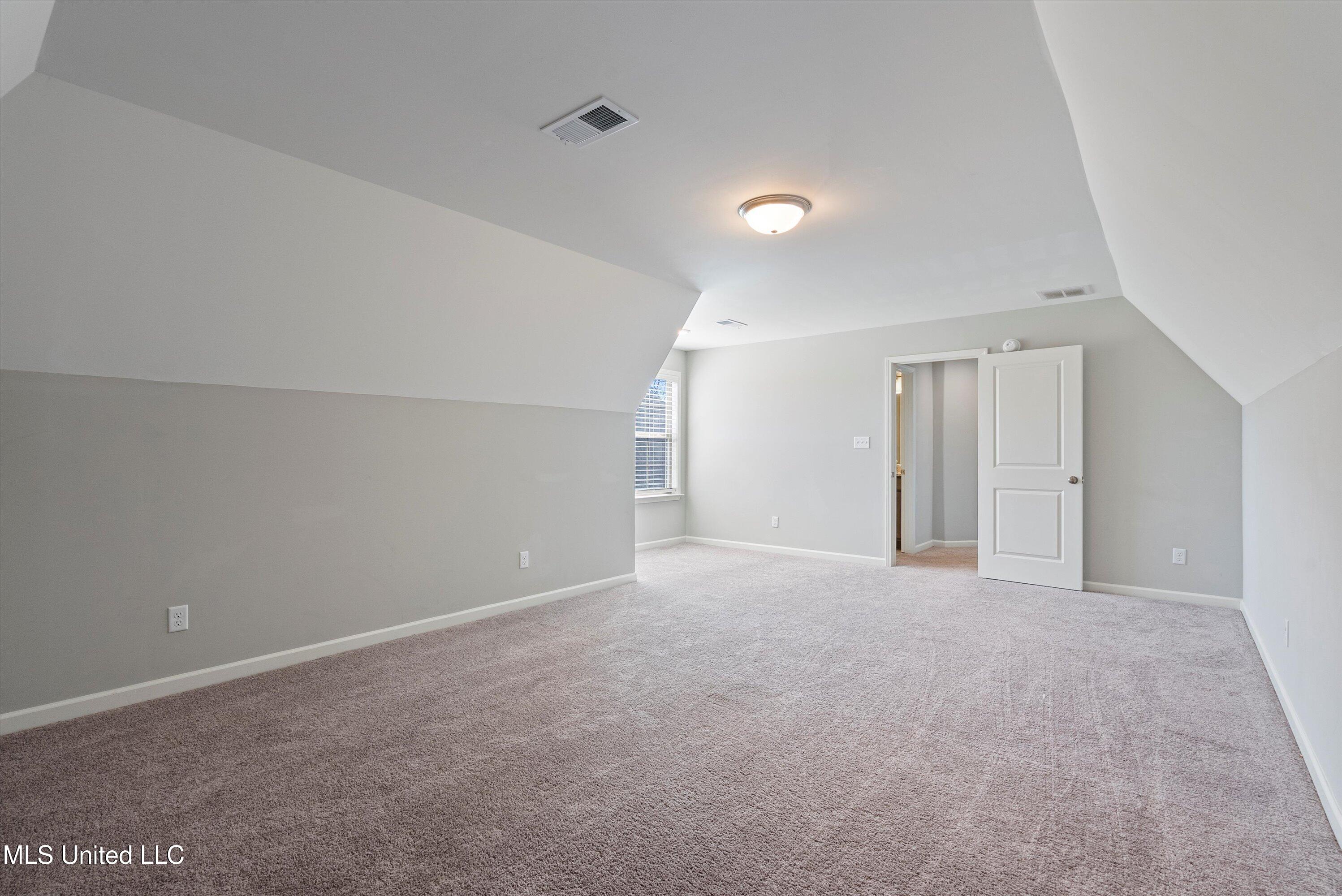 2923 Liam Lane Property Photo 28