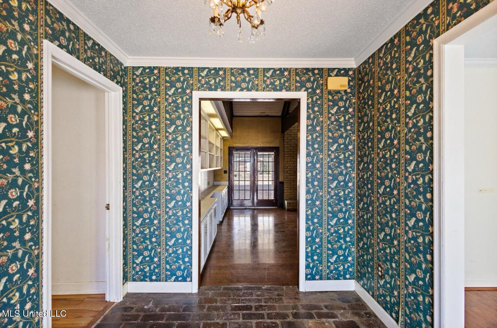 187 N Lexington Street Property Photo 6