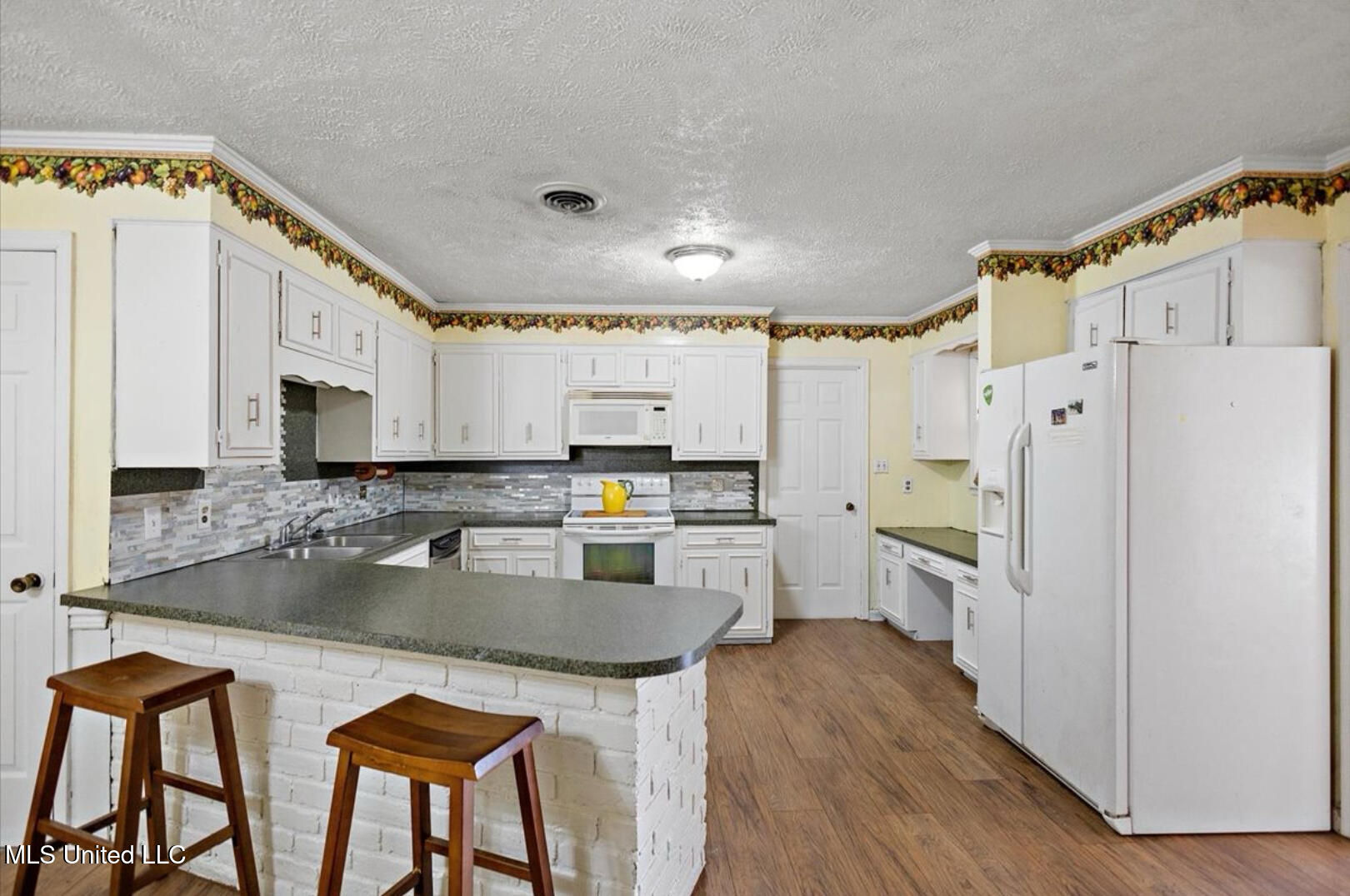 187 N Lexington Street Property Photo 13