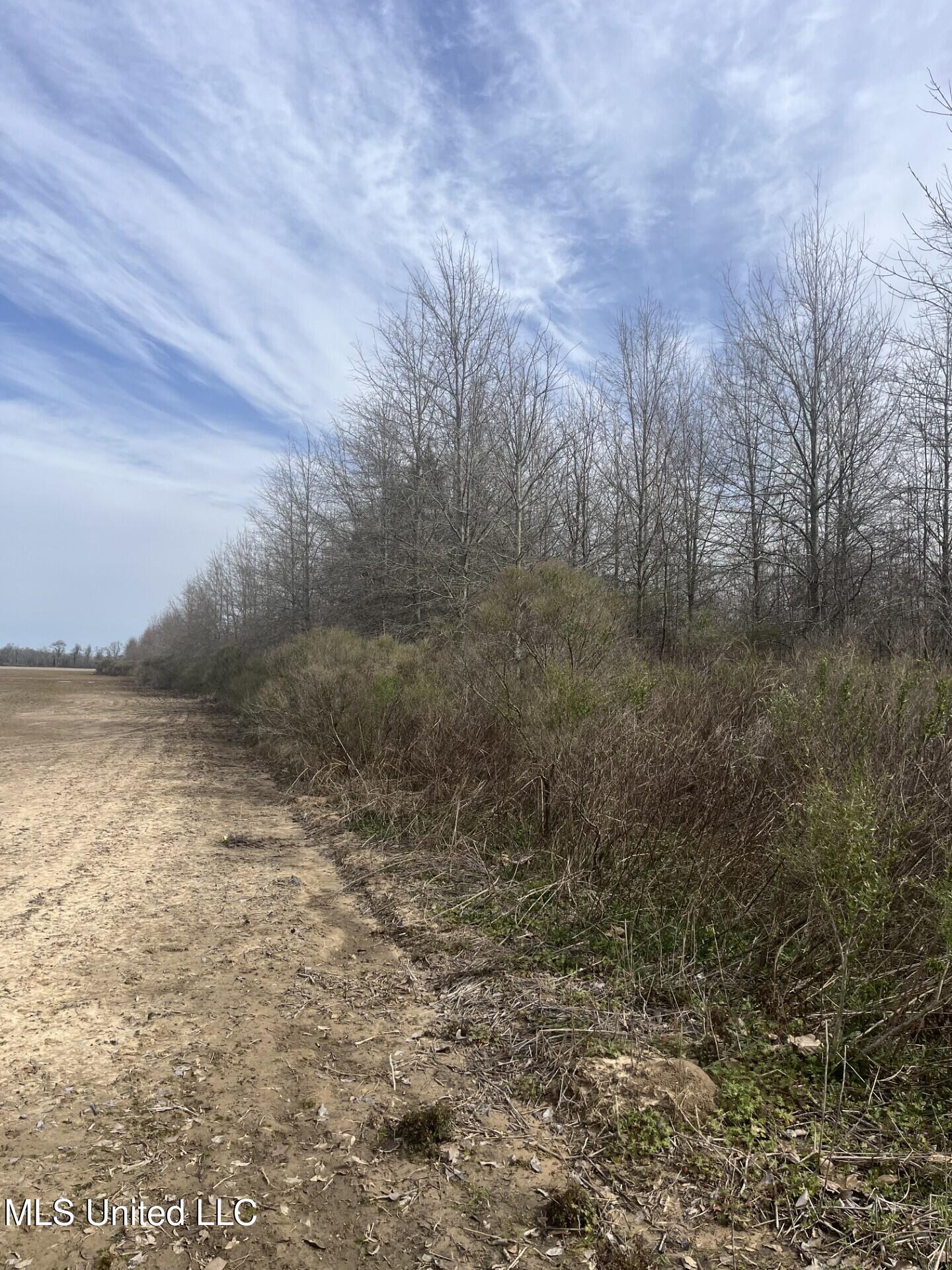 Hwy 3037 Property Photo 5