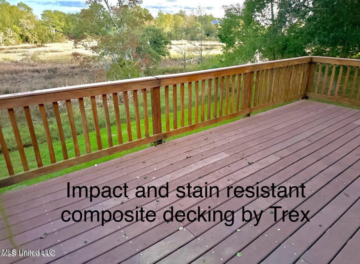 1517 Oak Leaf Circle Property Photo 18