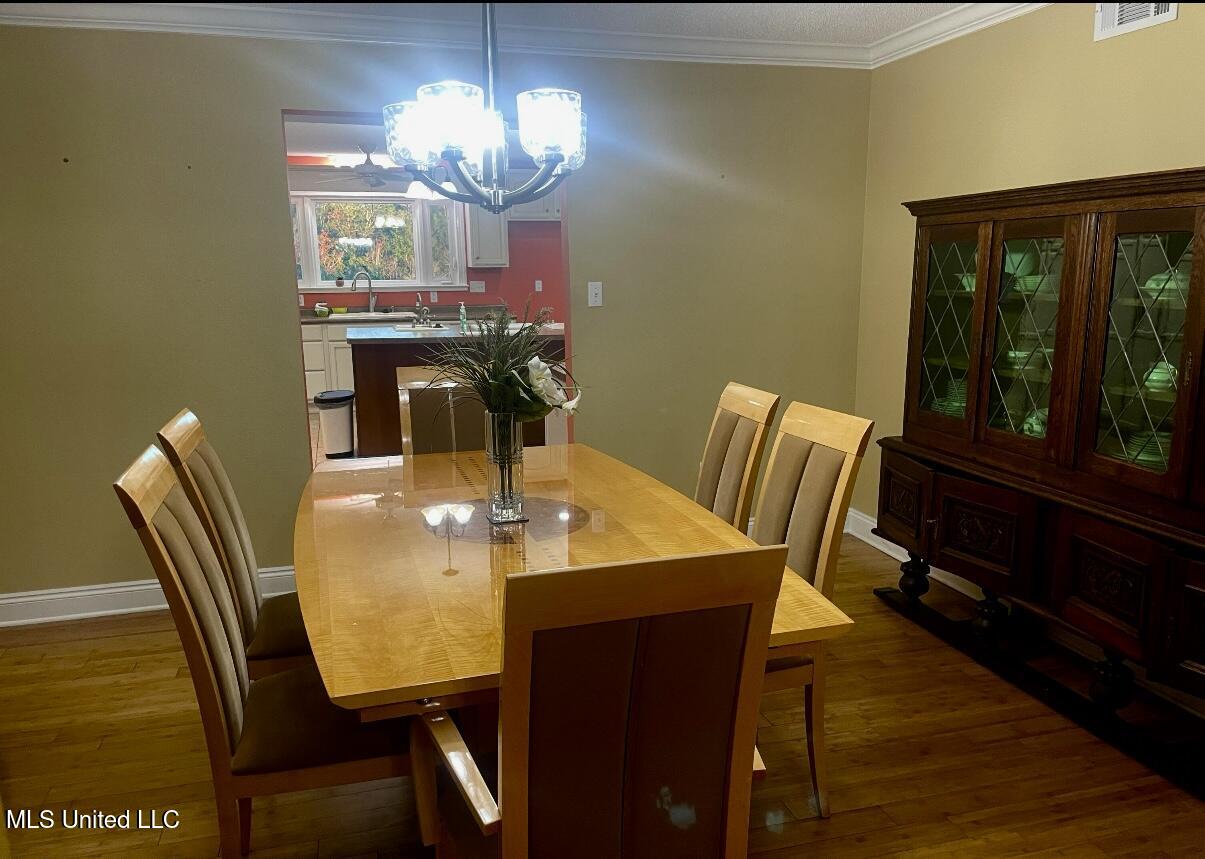 1517 Oak Leaf Circle Property Photo 20