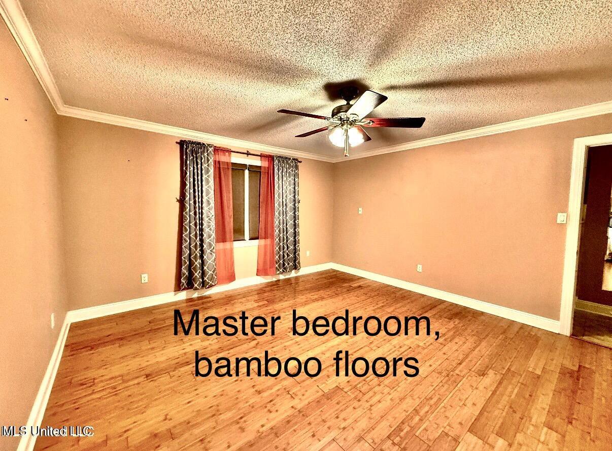 1517 Oak Leaf Circle Property Photo 22