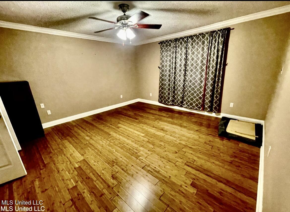 1517 Oak Leaf Circle Property Photo 23