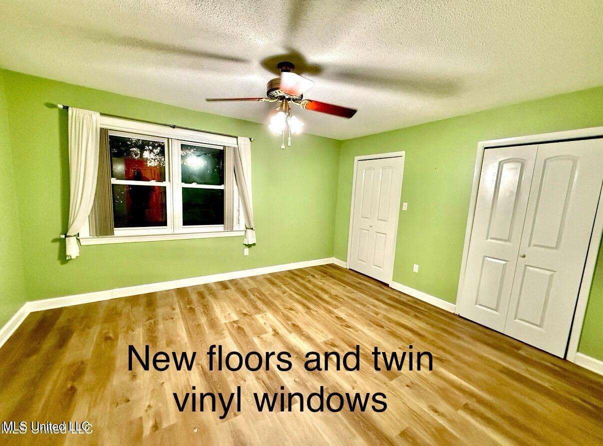 1517 Oak Leaf Circle Property Photo 49